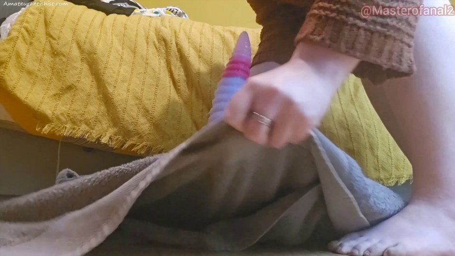 Violet Buttercup Anal babe slams her ass on tentacle dildo and squirts